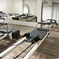 Volt Pilates V9 Aluminium Reformer - Standard 27cm