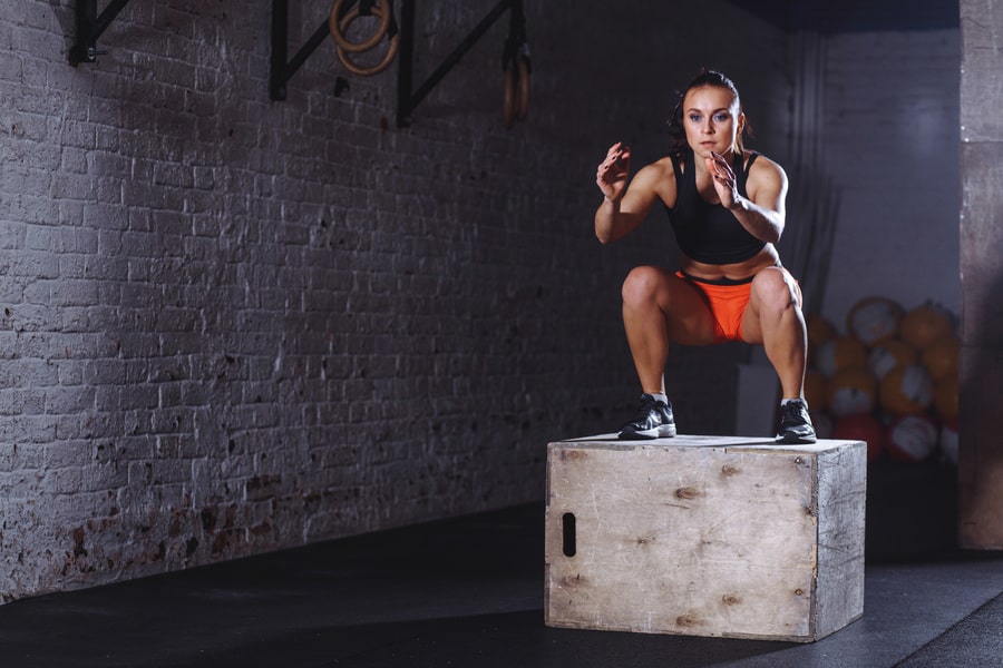 10 Exercises to Blast Fat Using Plyo Boxes main image